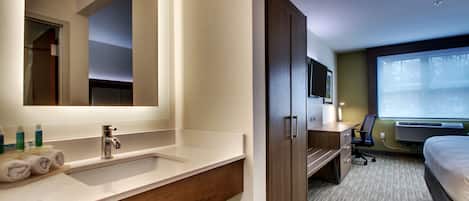 In-room safe, desk, soundproofing, iron/ironing board