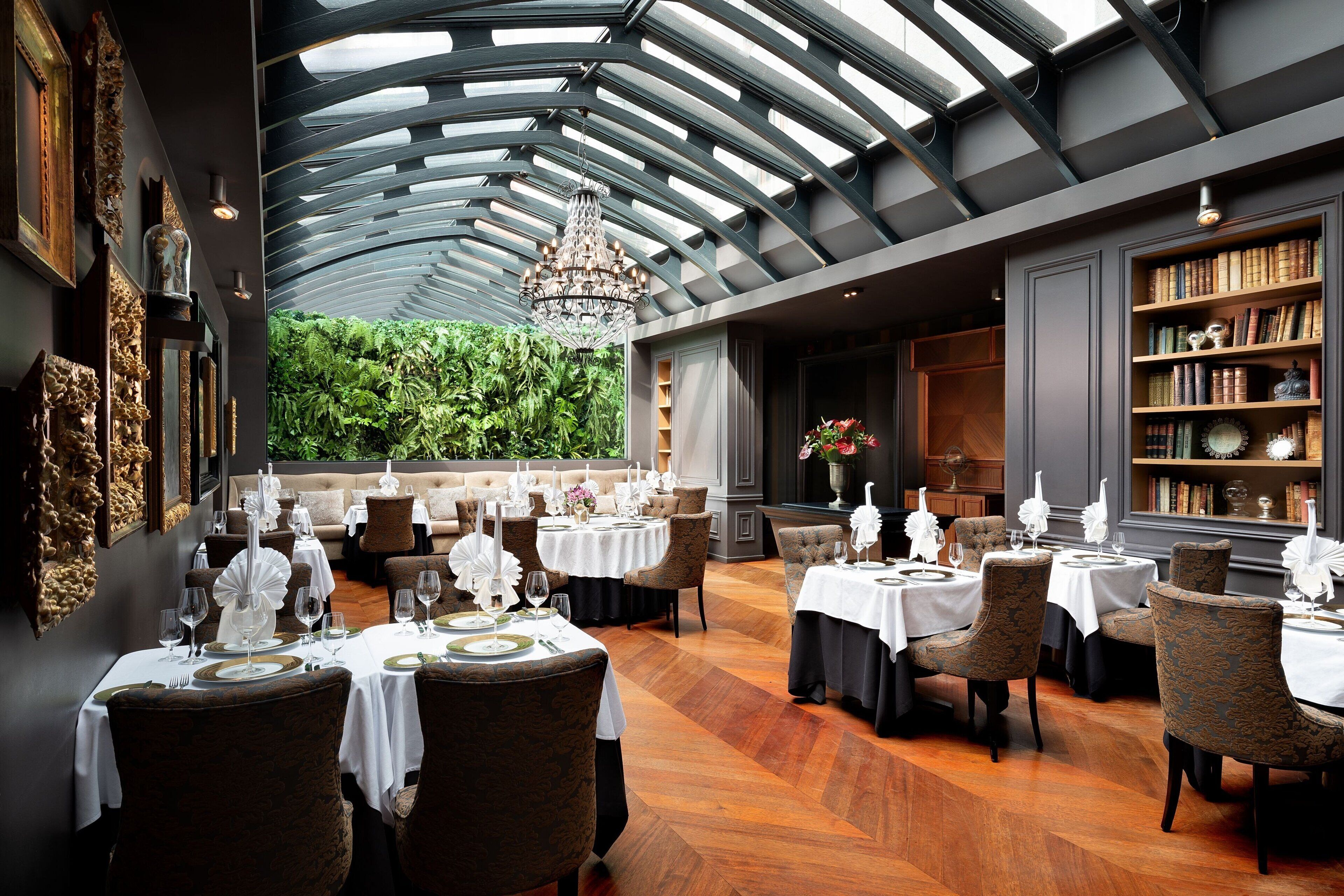 lunch and dinner served