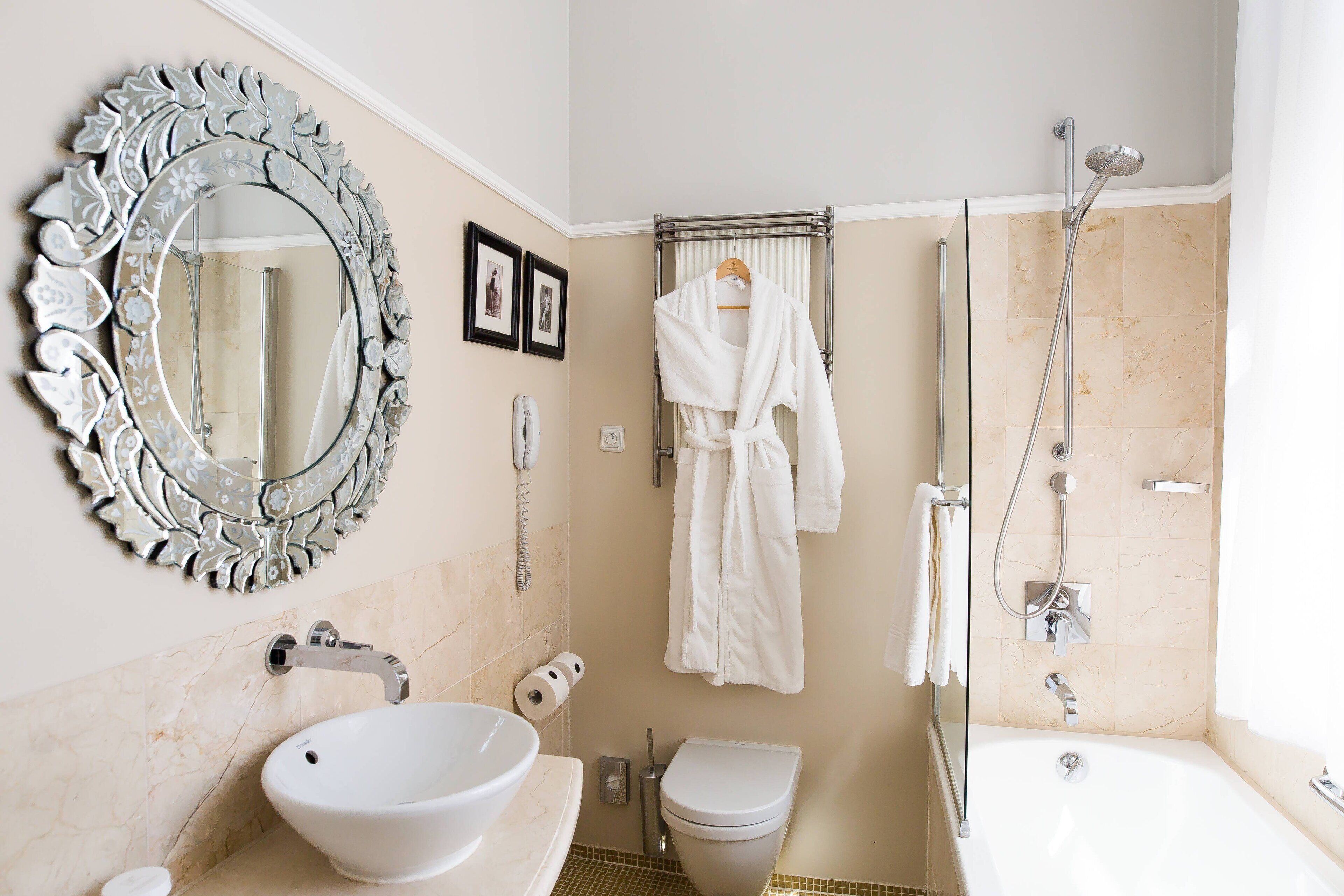 superior room, 1 king bed, non smoking (city view) | bathroom | combined shower/bathtub, designer toiletries, hair dryer, bathrobes