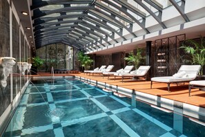 Sauna, steam room, Turkish bath/hammam, body treatments, aromatherapy