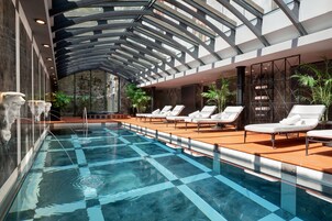 Sauna, steam room, Turkish bath, body treatments, aromatherapy