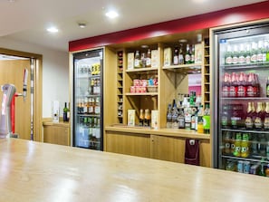 Gift shop - Travelodge Camberley (Camberley)