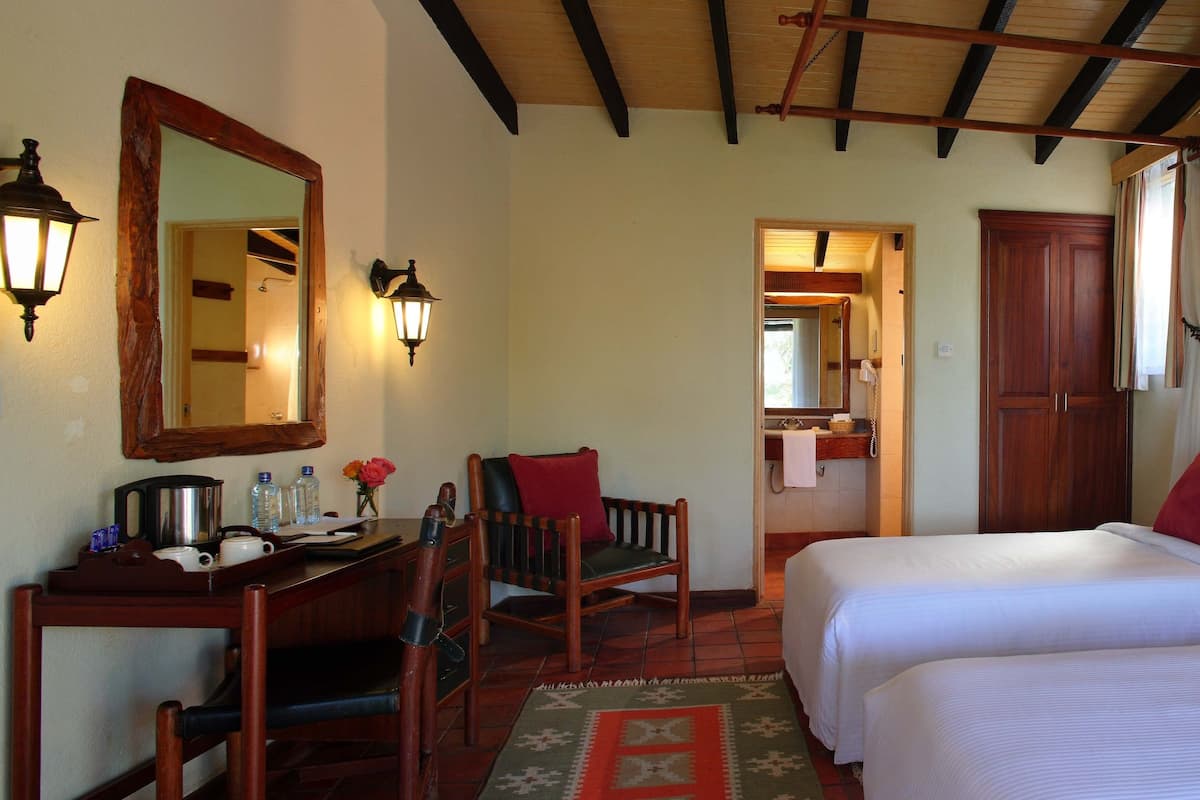 1 bedroom, premium bedding, in-room safe, desk