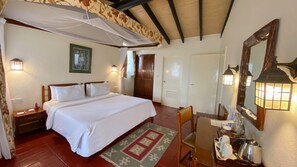 Premium bedding, in-room safe, desk, laptop workspace