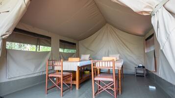 Couples treatment rooms, body treatments, aromatherapy