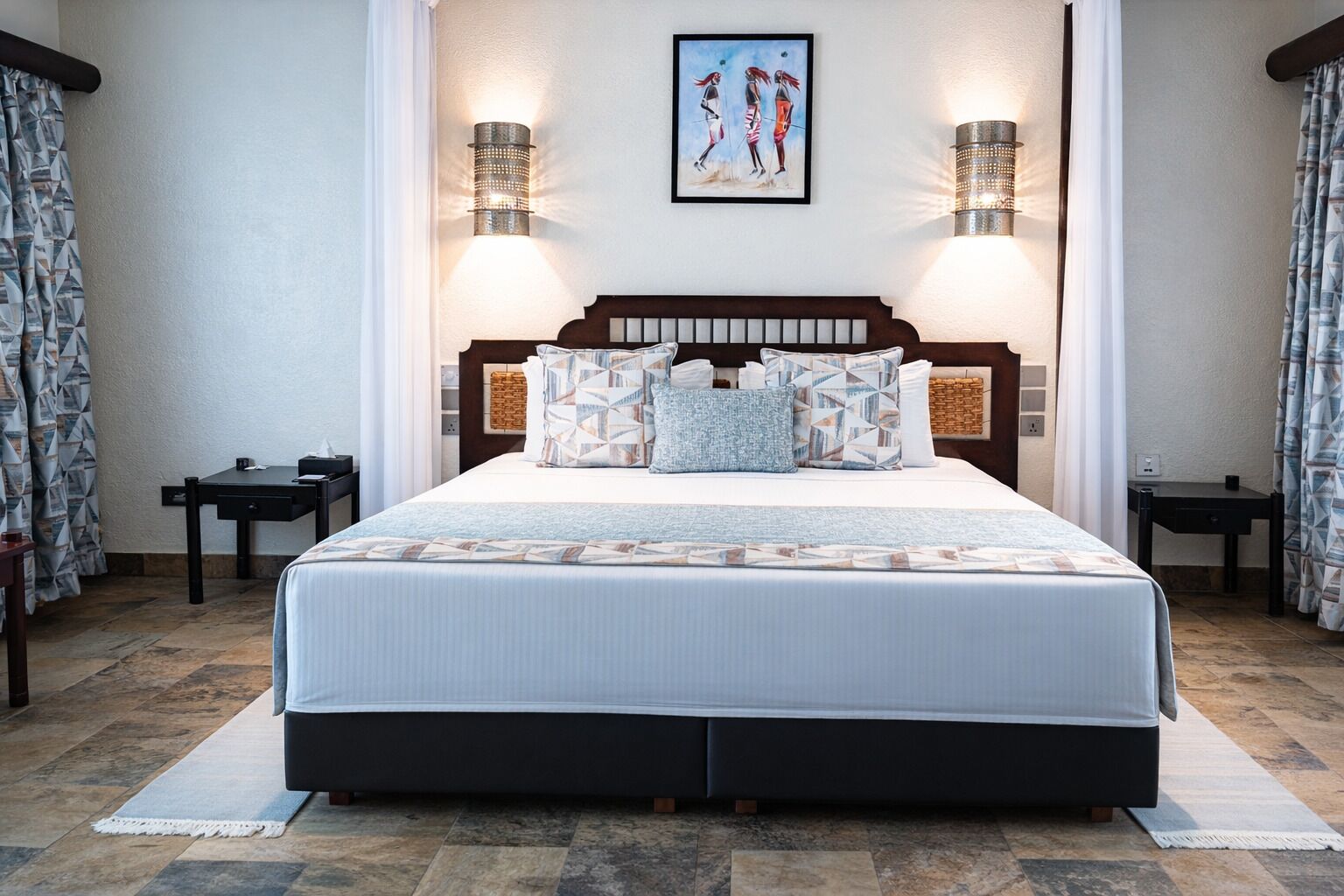 Executive Suite | Premium bedding, minibar, in-room safe, desk