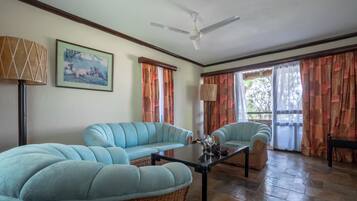 Born Free Suite | Living area