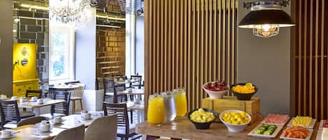 Daily buffet breakfast (EUR 15 per person)