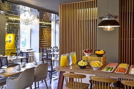 Daily buffet breakfast (EUR 15 per person)