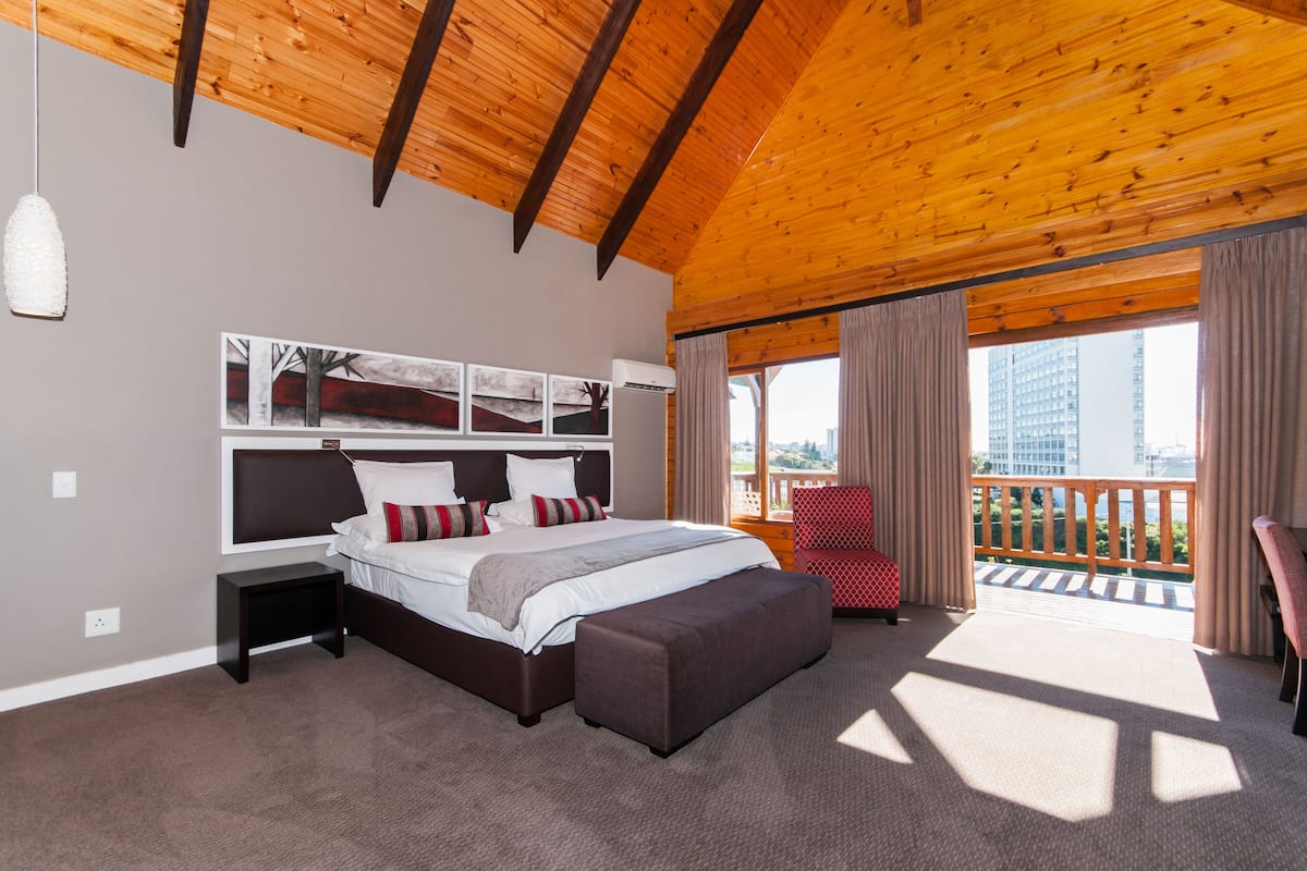 32-inch lcd tv with satellite channels, tv