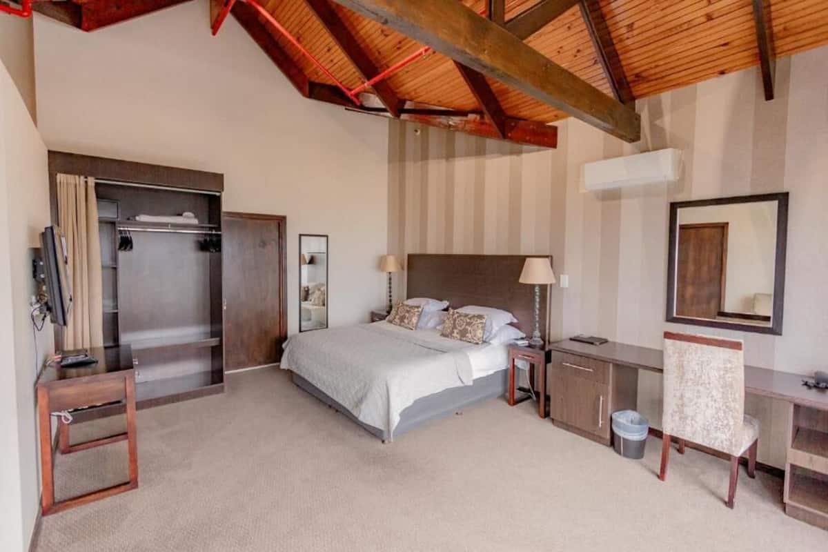 Habitación Signature | Ropa de cama de alta calidad, caja fuerte, decoración individual