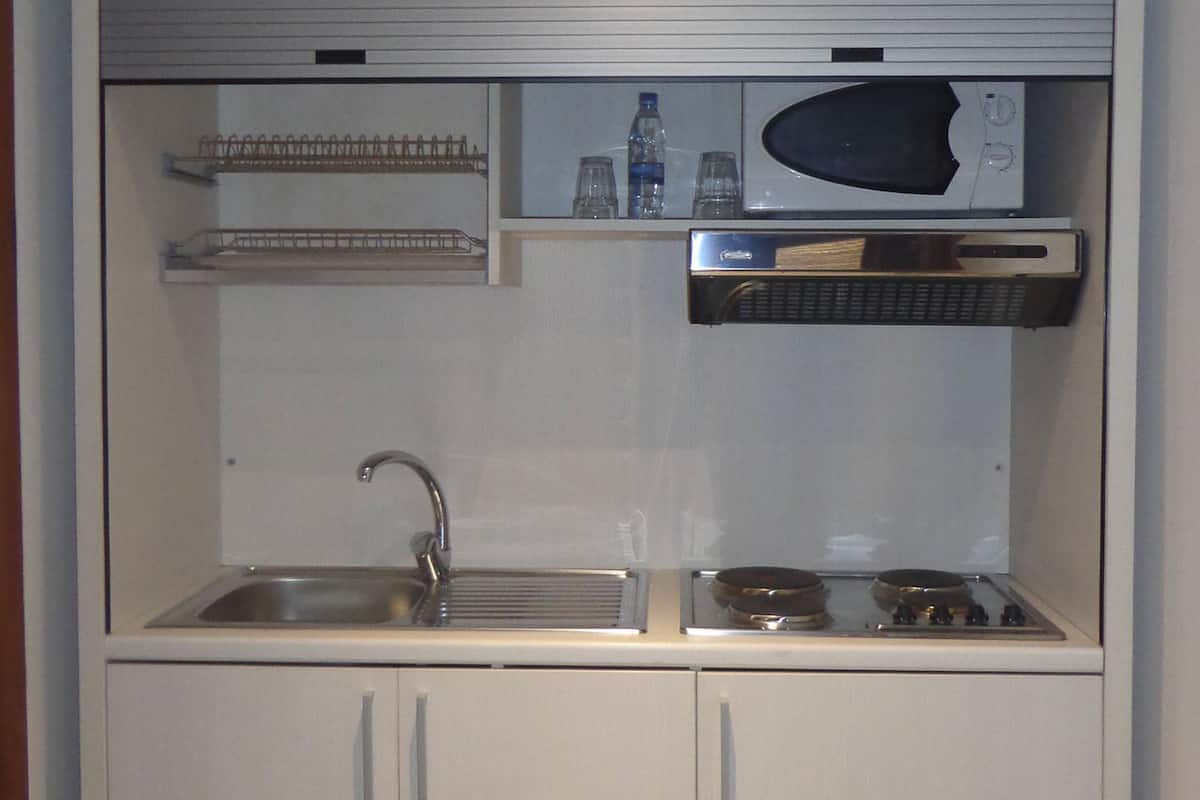 senior suite | private kitchenette | fridge