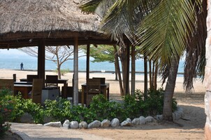 私家海滩、免费海滩小屋、间海滩酒吧、冲浪运动/趴板冲浪