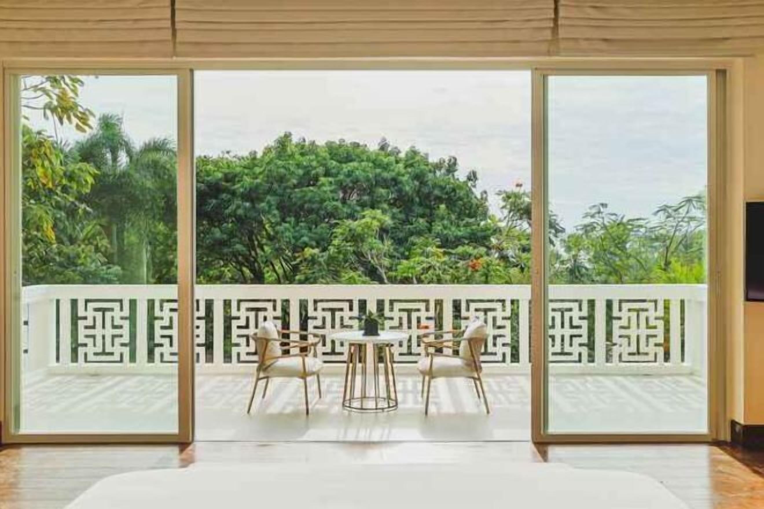 Minibar, in-room safe, desk, blackout curtains