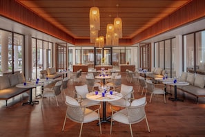 2 restaurants, breakfast, lunch, dinner served; French cuisine
