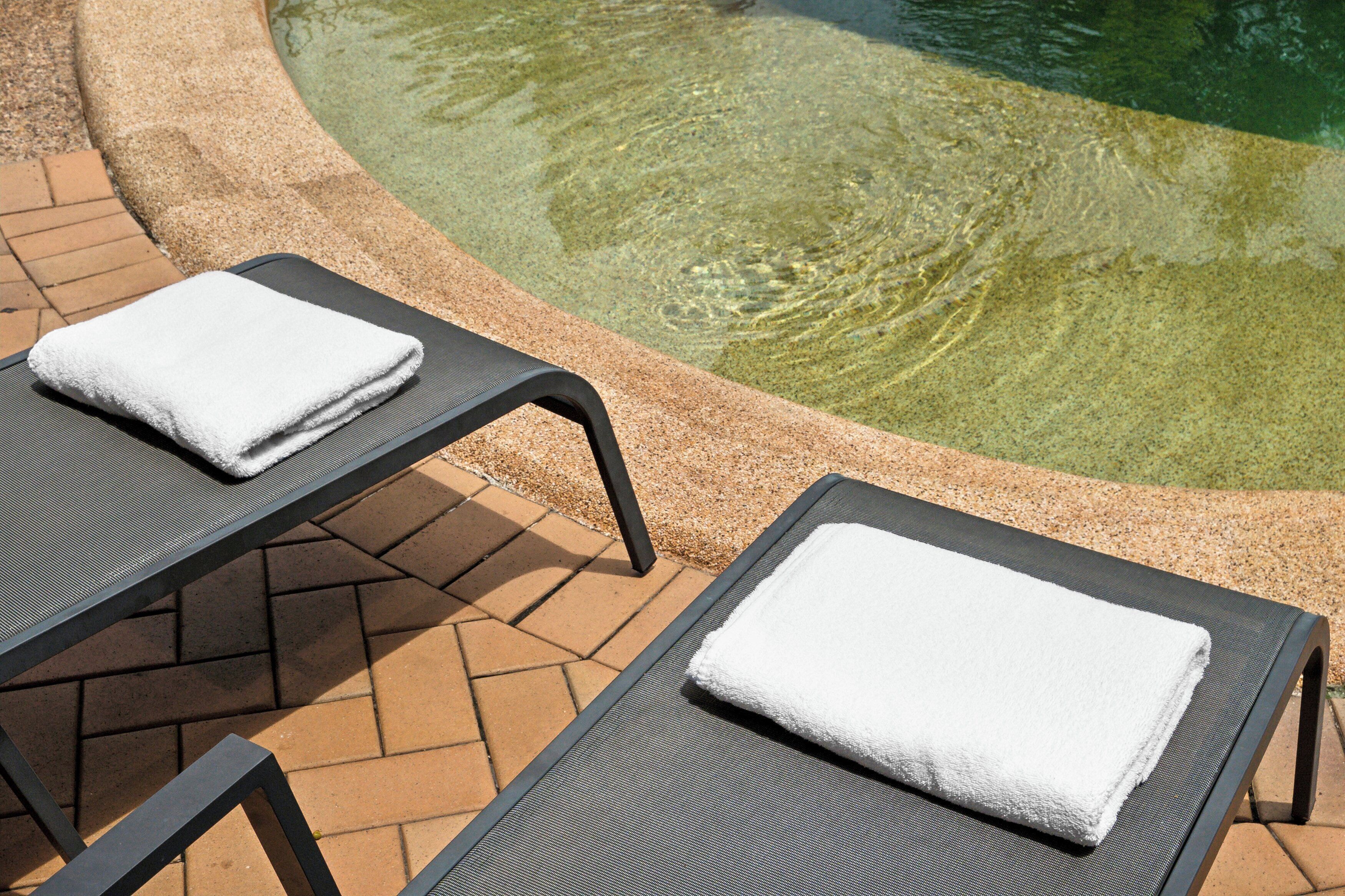 2 outdoor pools, sun loungers