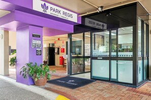 Property entrance - Park Regis Anchorage (South Townsville)