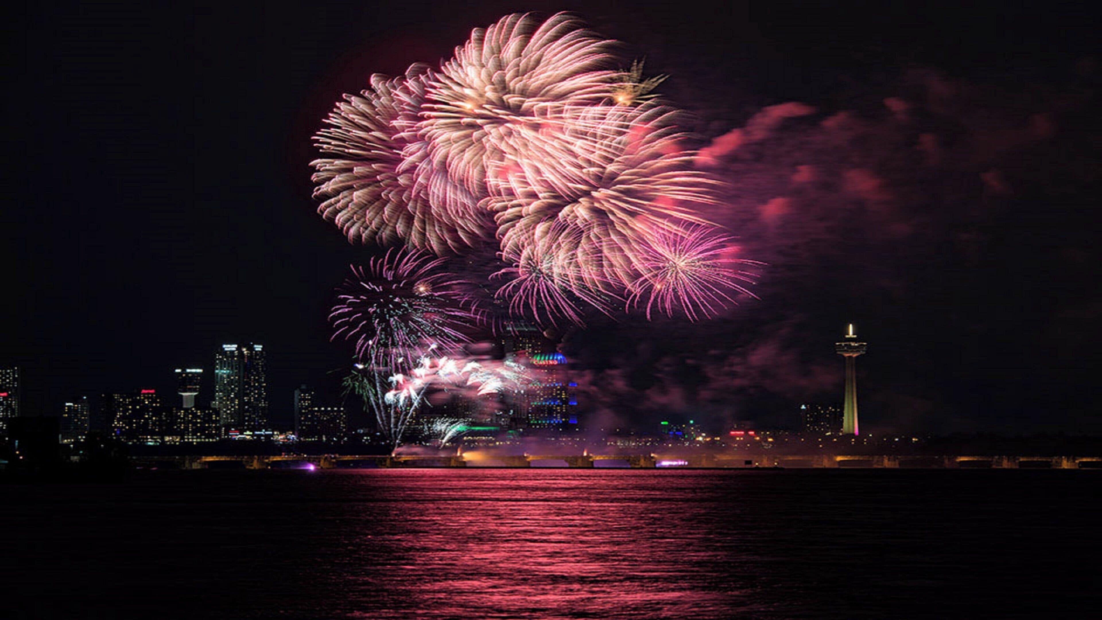 Photo - Holiday Inn Niagara Falls - By The Falls by IHG