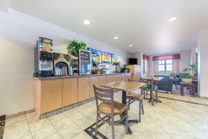 Desayuno continental incluido todos los días