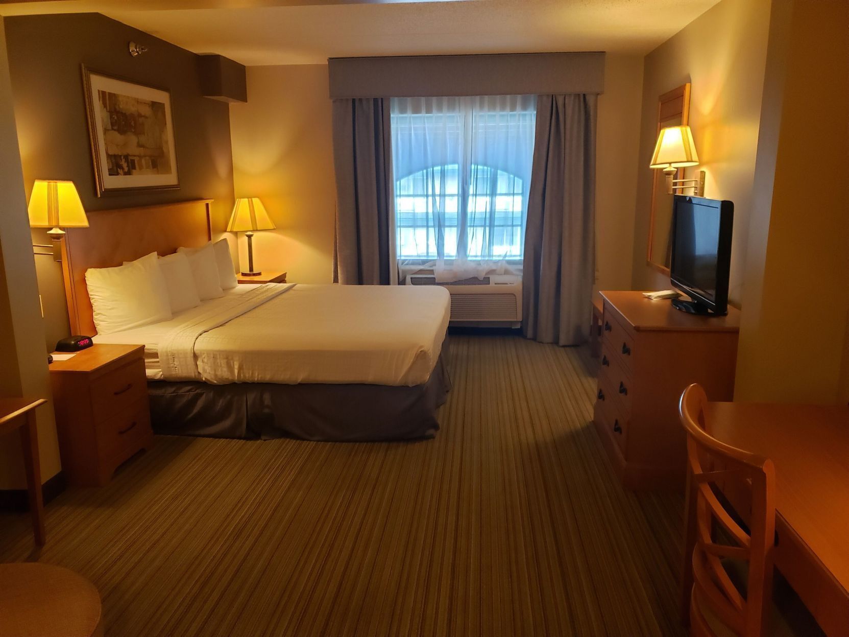 Premium bedding, pillowtop beds, in-room safe, desk
