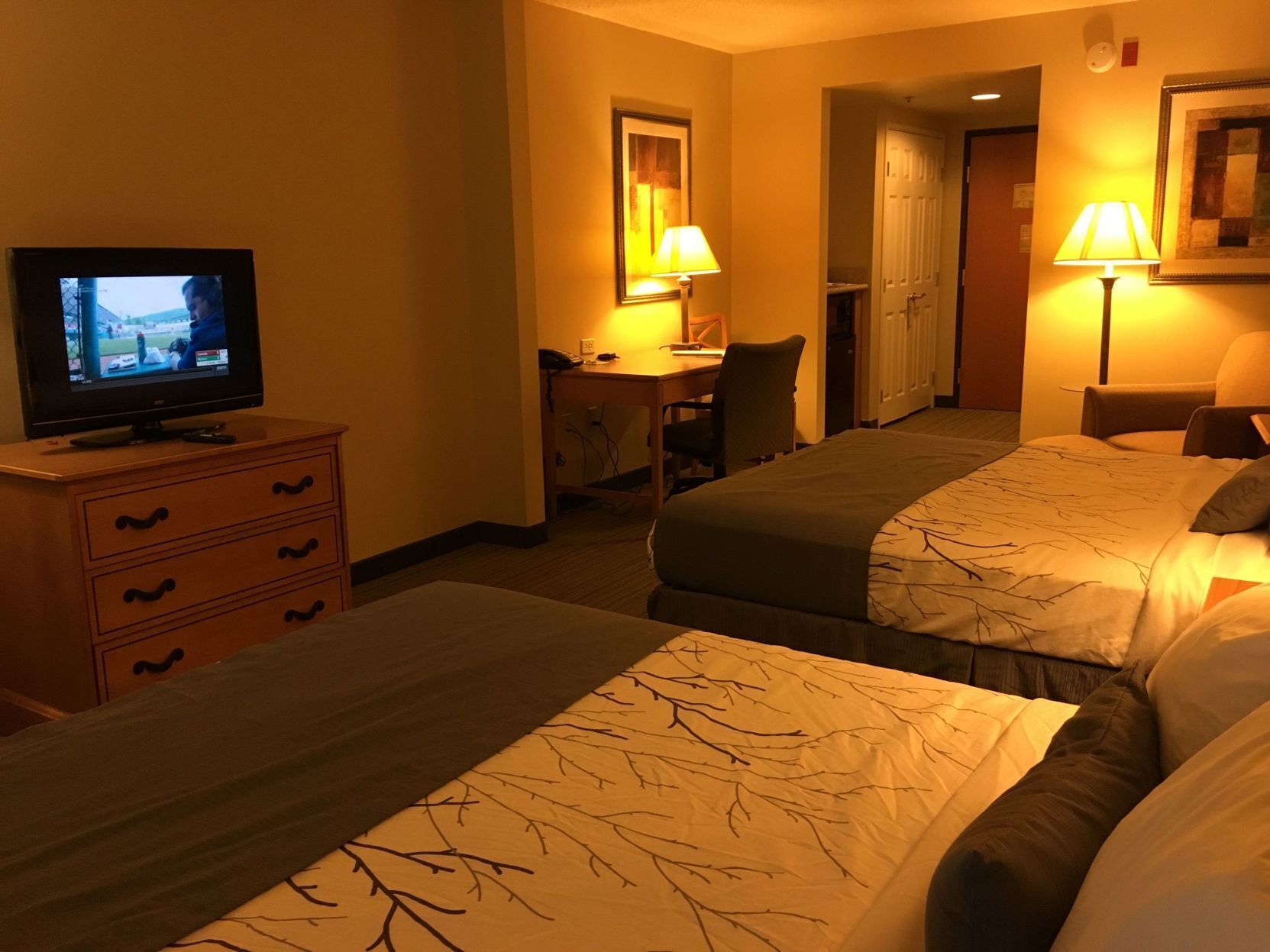 Premium bedding, pillowtop beds, in-room safe, desk