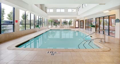 Wingate by Wyndham Atlanta Airport Fairburn