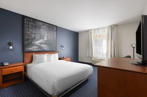 Suite familiar | Tabla de planchar con plancha, wifi gratis, ropa de cama