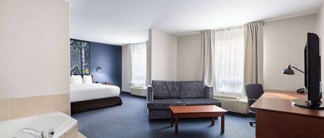 Upgraded, Suíte, 1 cama King e sofá-cama | Banheira de hidromassagem