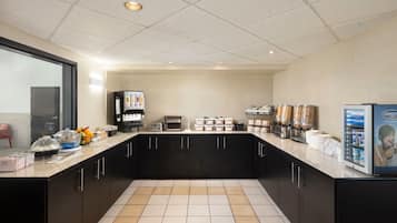 Petit déjeuner continental compris tous les jours