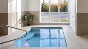 Bain à remous intérieur