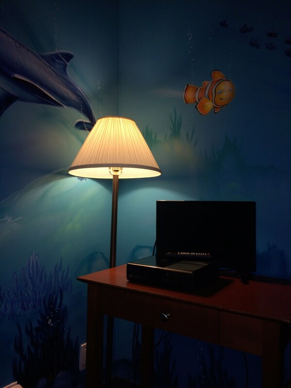 Suite, Non Smoking (1 Queen with Bunk Beds) | Children’s theme room - Terra Laurentides (Sainte-Agathe-des-Monts)