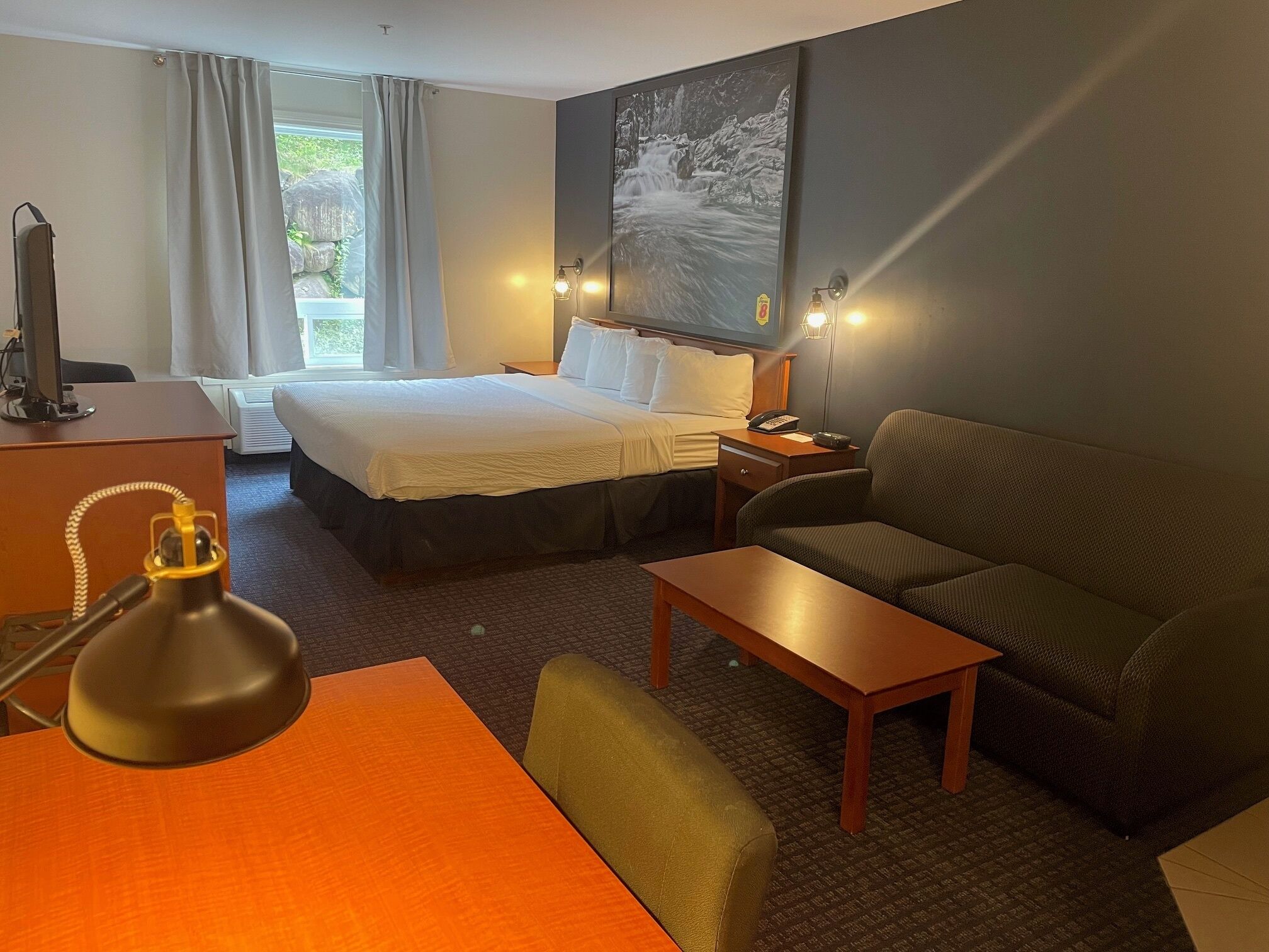 Desk, iron/ironing board, free WiFi, bed sheets