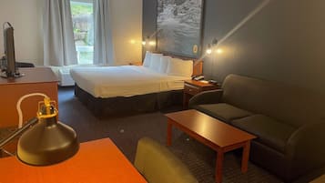 Desk, iron/ironing board, free WiFi, bed sheets