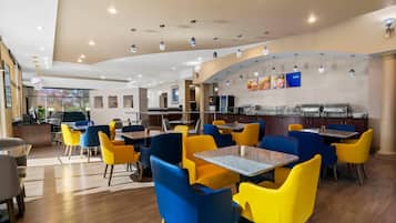 Ilmainen päivittäinen buffetaamiainen