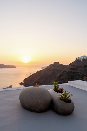 Exterior - Belvedere Suites (Santorini)
