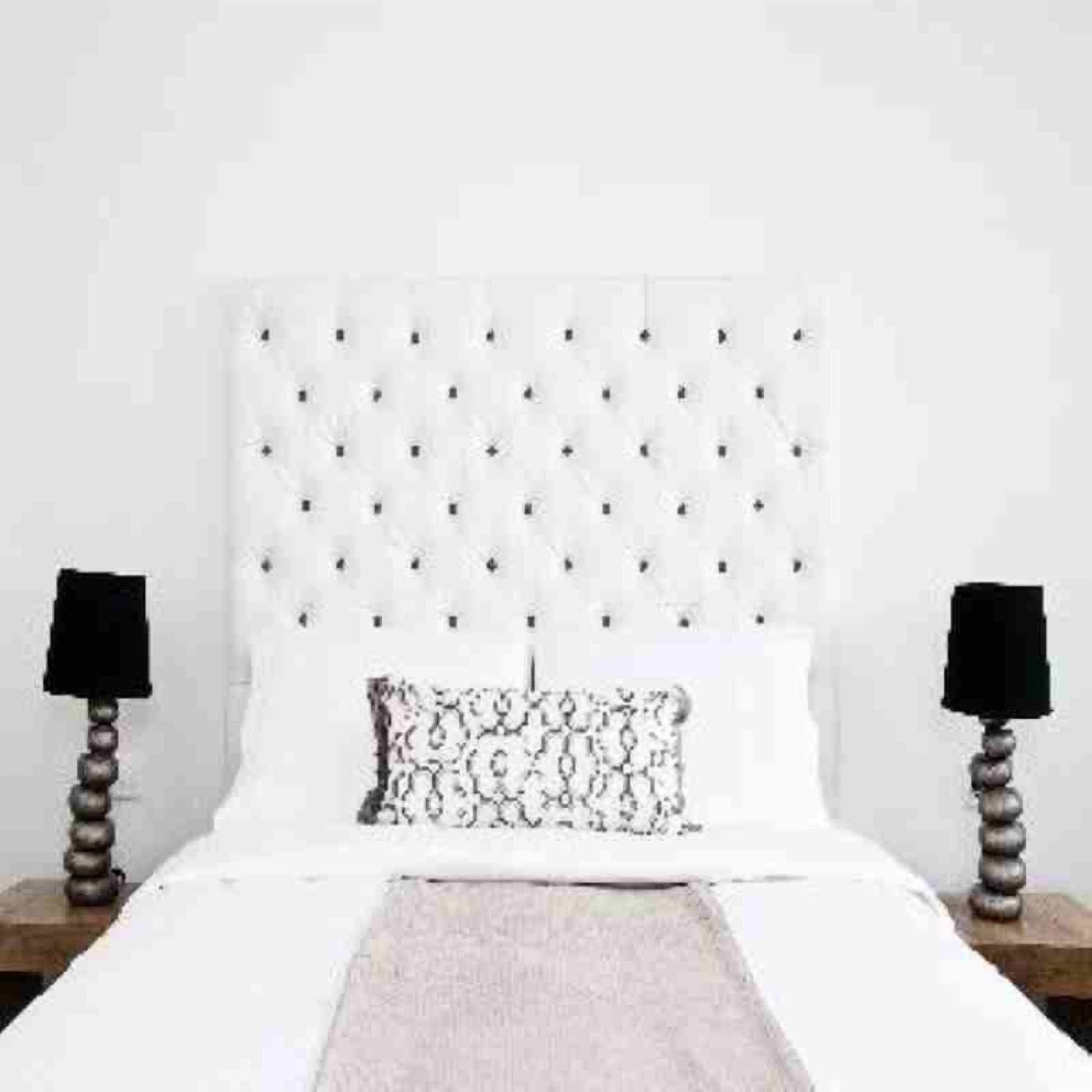 Premium bedding, in-room safe, soundproofing, free WiFi
