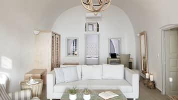 Family Suite | Living area | Flat-screen TV