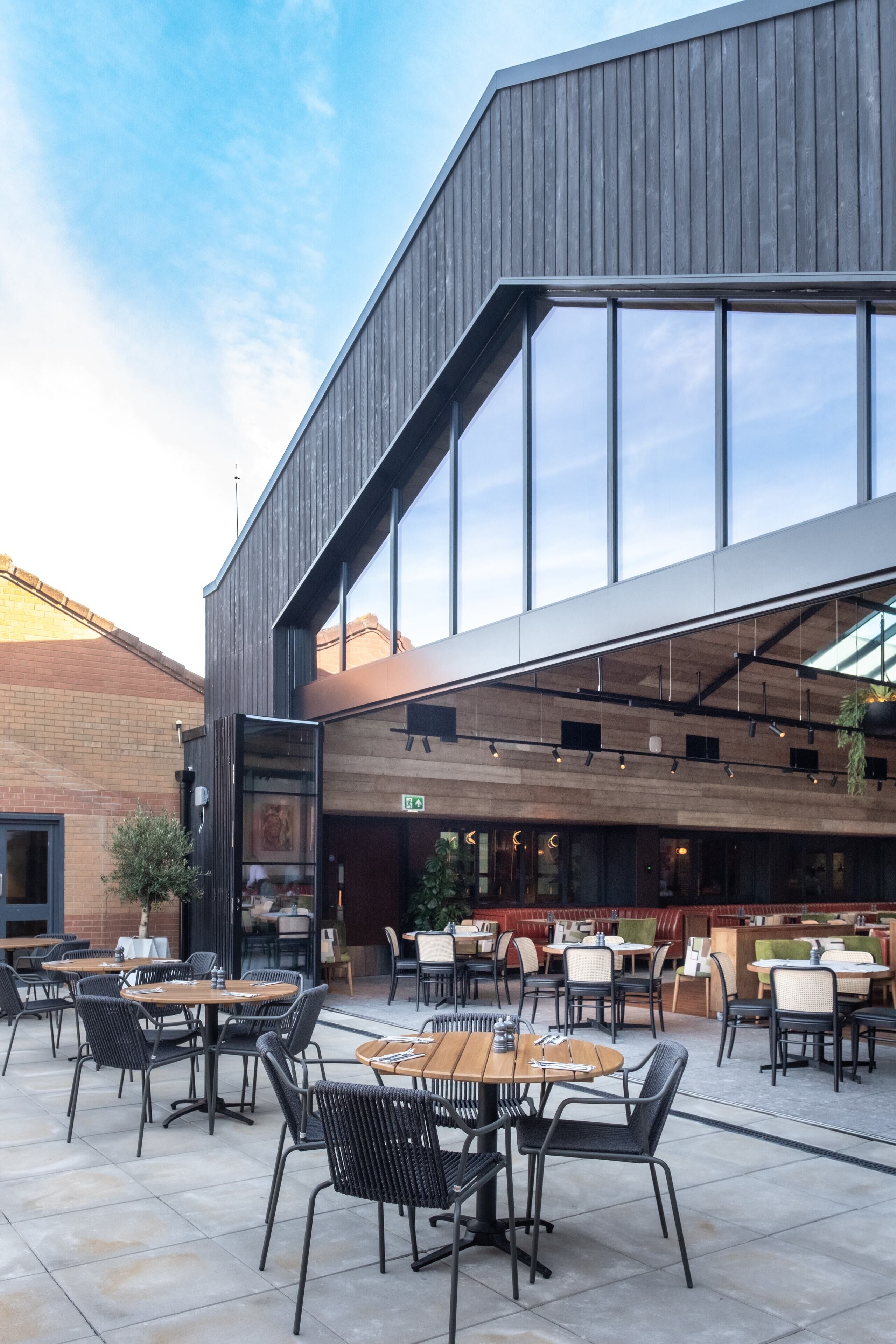 breakfast, lunch, dinner served; garden views