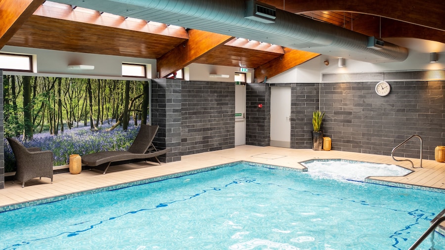 Burleigh Court Hotel
