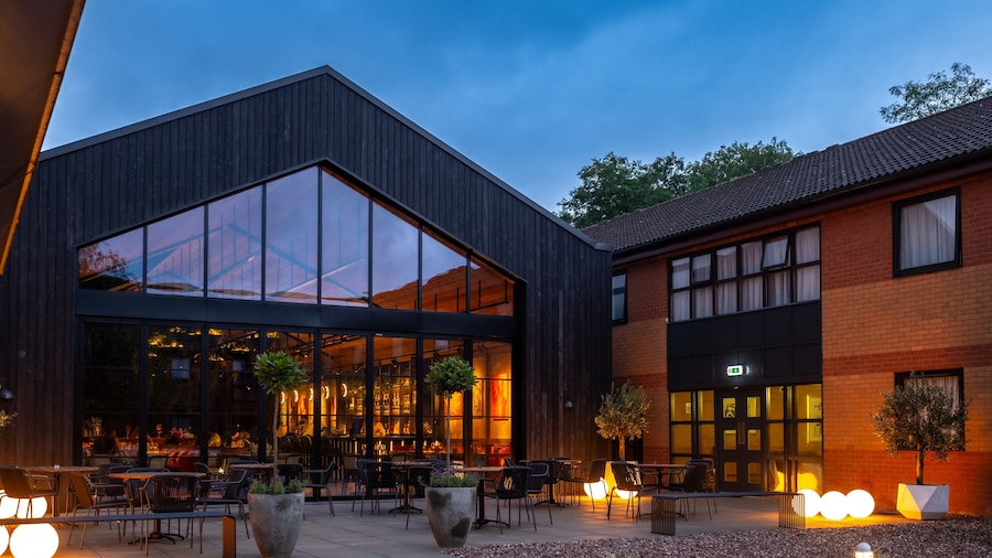 Burleigh Court Hotel