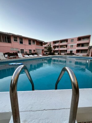 Outdoor pool, sun loungers - The Monteray Hotel (St. Lawrence Gap)