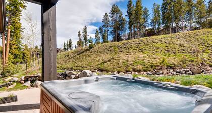 Saddlewood Townhomes
