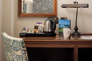 Double or Twin Room | Desk, iron/ironing board, free WiFi, bed sheets - The Wordsworth, Grasmere- The Inn Collection Group (Ambleside)