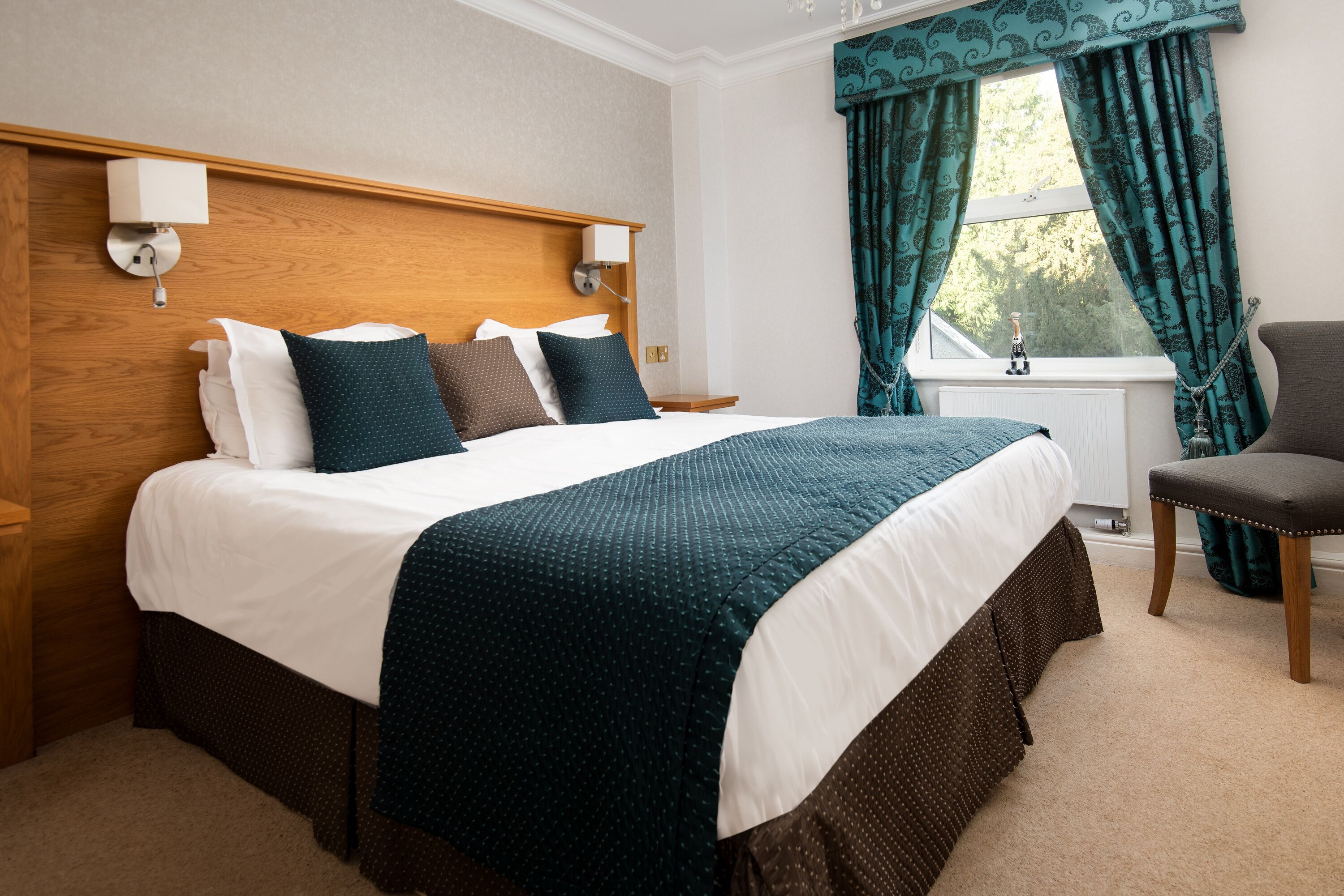 classic double or twin room | desk, iron/ironing board, free wifi, bed sheets