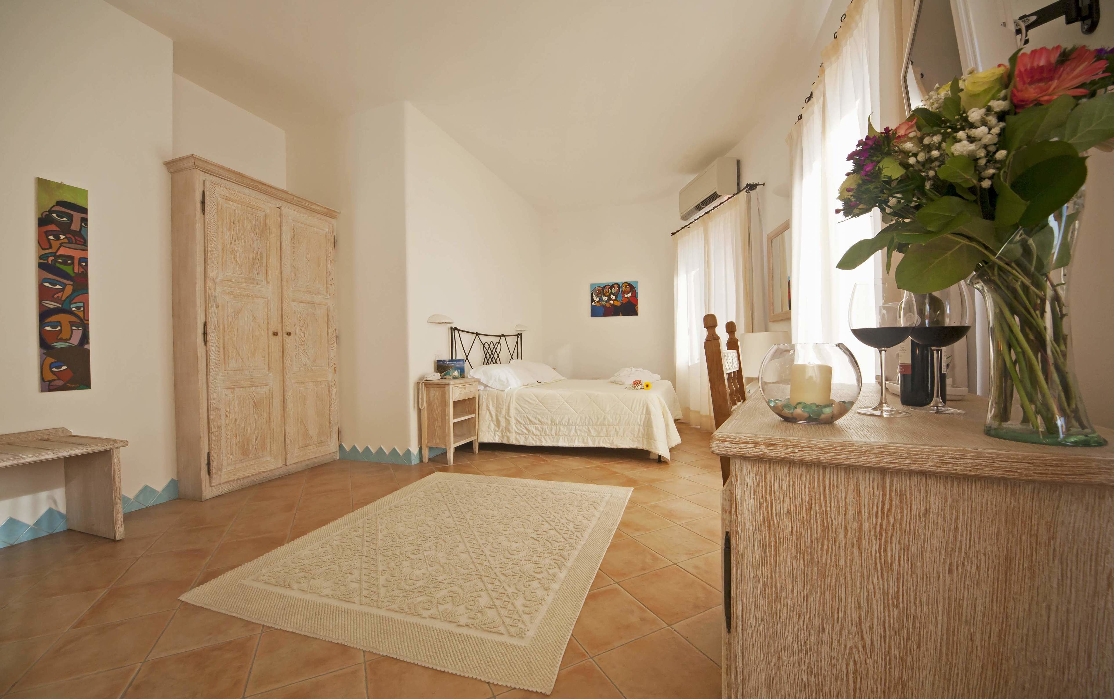 junior suite | 1 bedroom, minibar, in-room safe, individually furnished