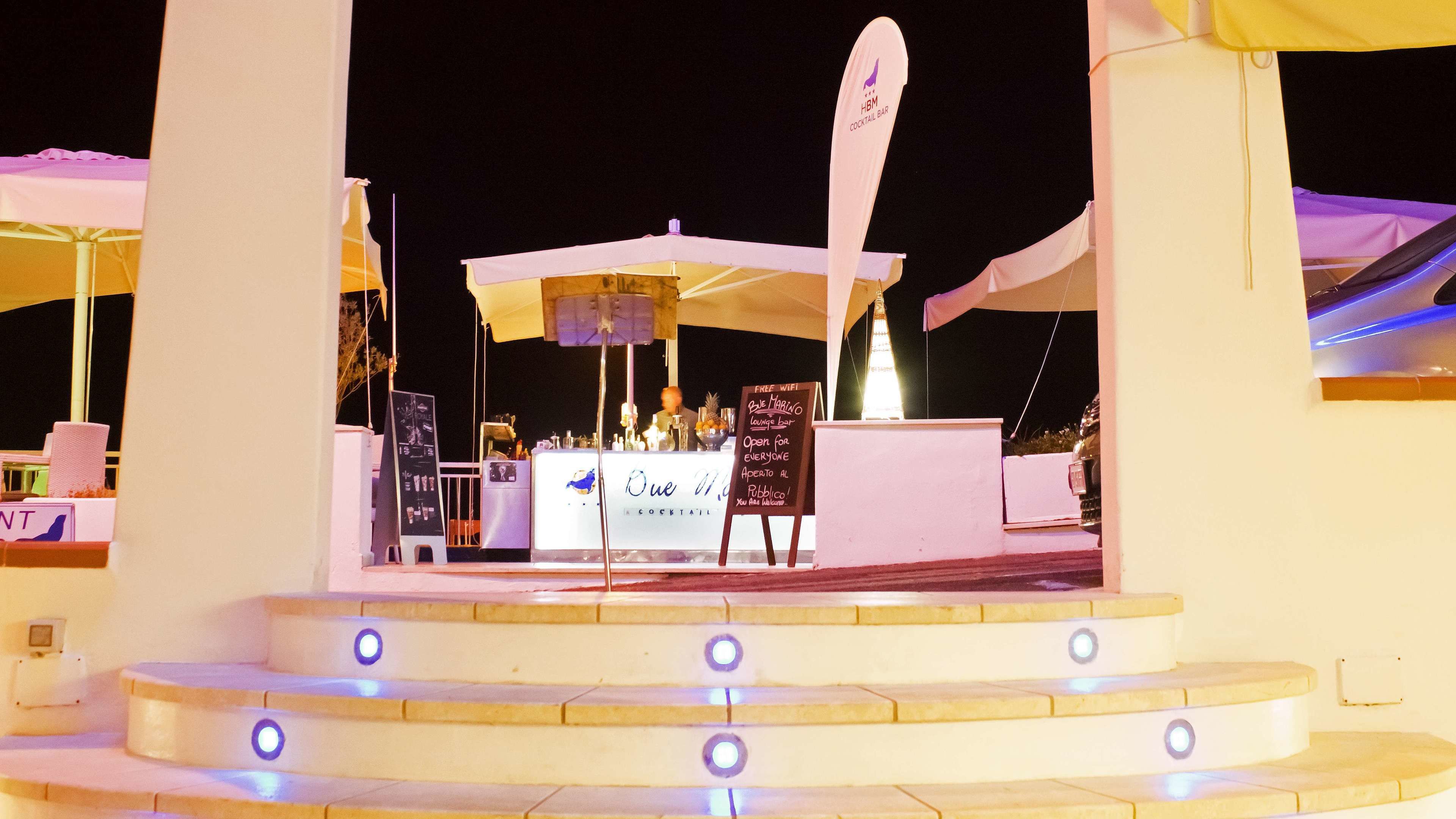 tapas bar, ocean views, open daily