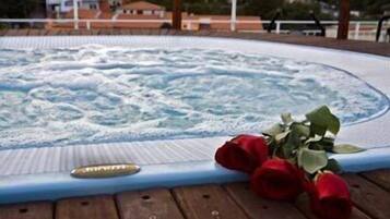 Idromassaggio all'aperto