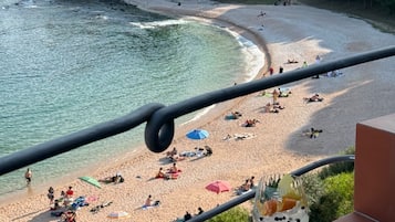 Tapas-Bar, Blick aufs Meer, täglich geöffnet