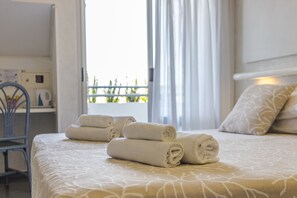 Habitación estándar con 1 cama doble o 2 individuales | Servicio de la habitación