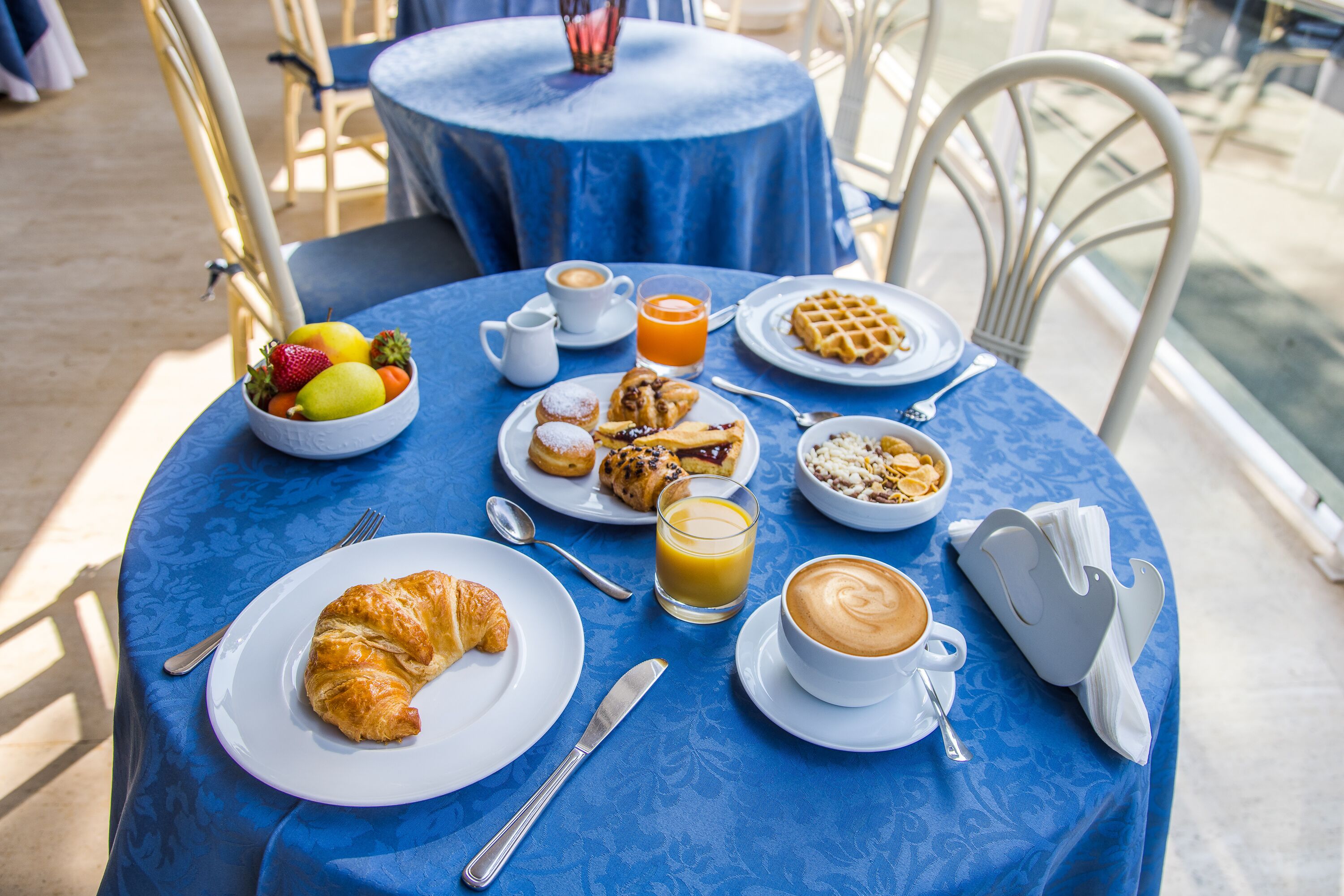 daily buffet breakfast (eur 15.00 per person)